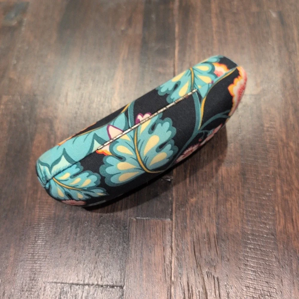 Vera Bradley Vines Floral Clamshell Eyeglasses‎ Case 6.5x2 Women's Green Pink